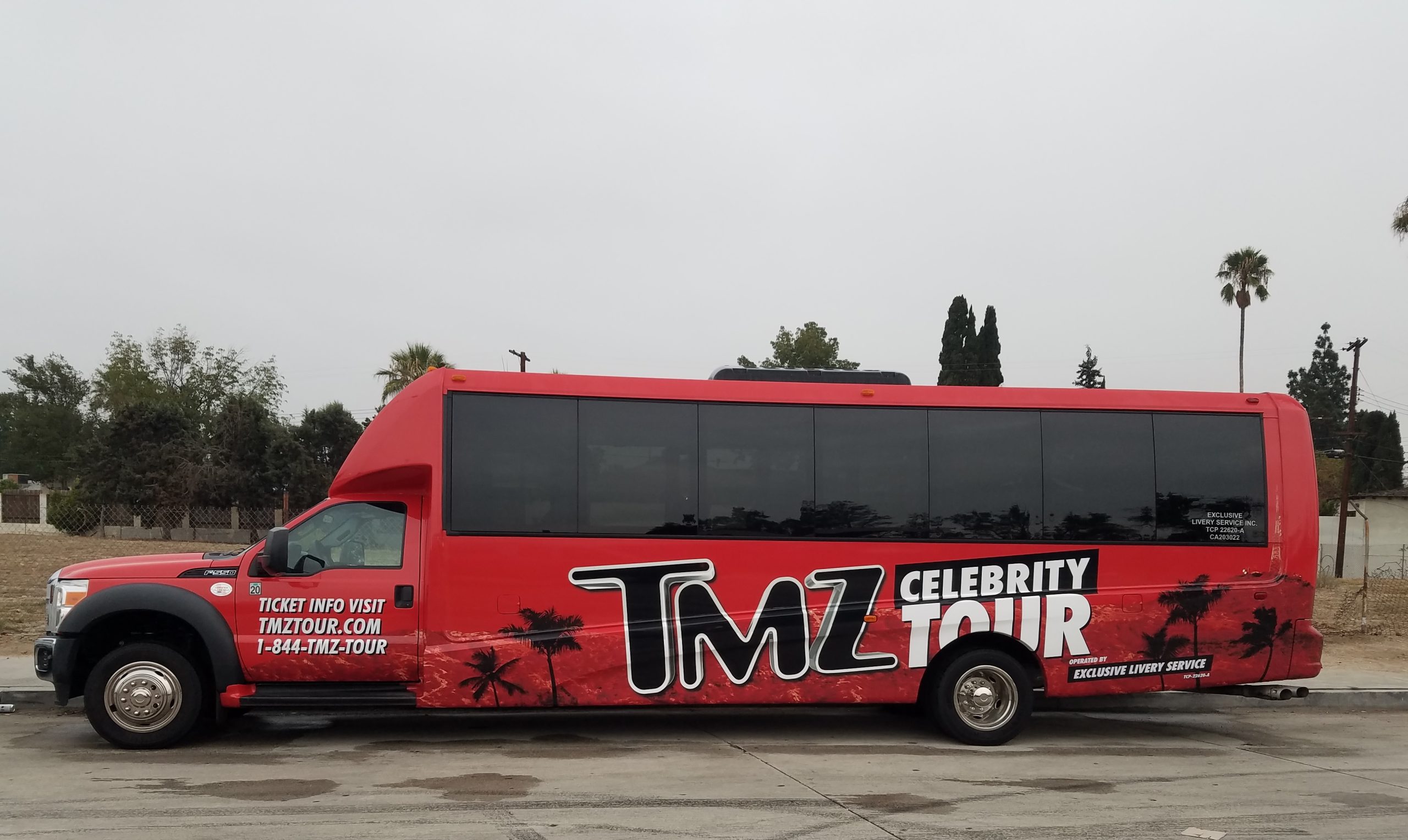 A good vehicle wrap - Eye Catching Tmz Tour Bus Wraps A Showcase Of Creative Vehicle Branding